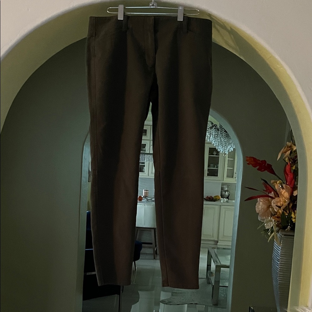 Vineyard Vines women’s Dark Brown Chinos